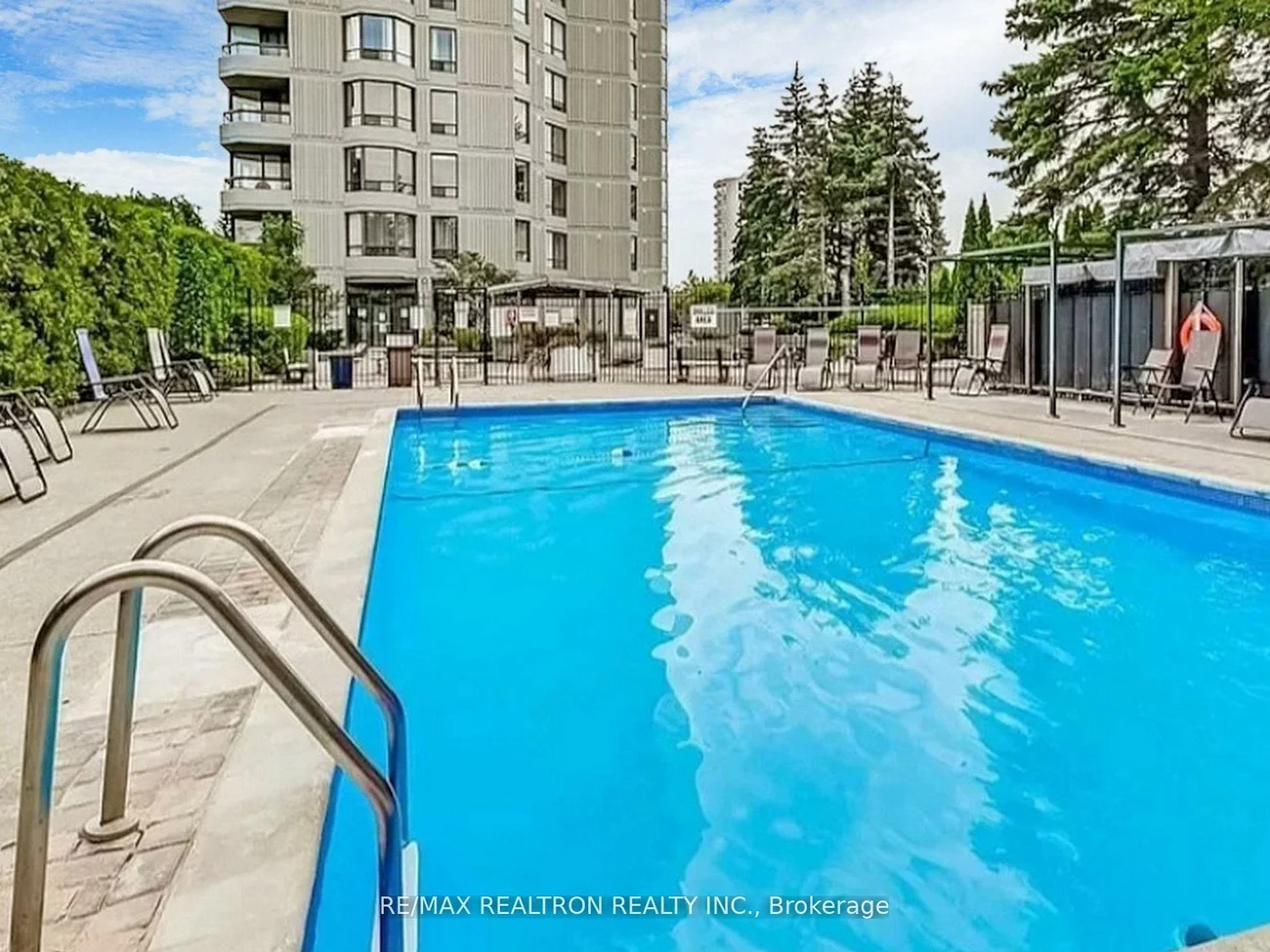 7460, Bathurst, Brownridge, Vaughan