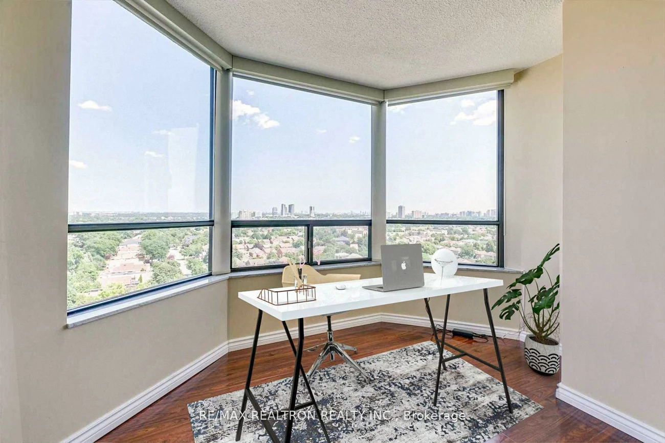 7460, Bathurst, Brownridge, Vaughan