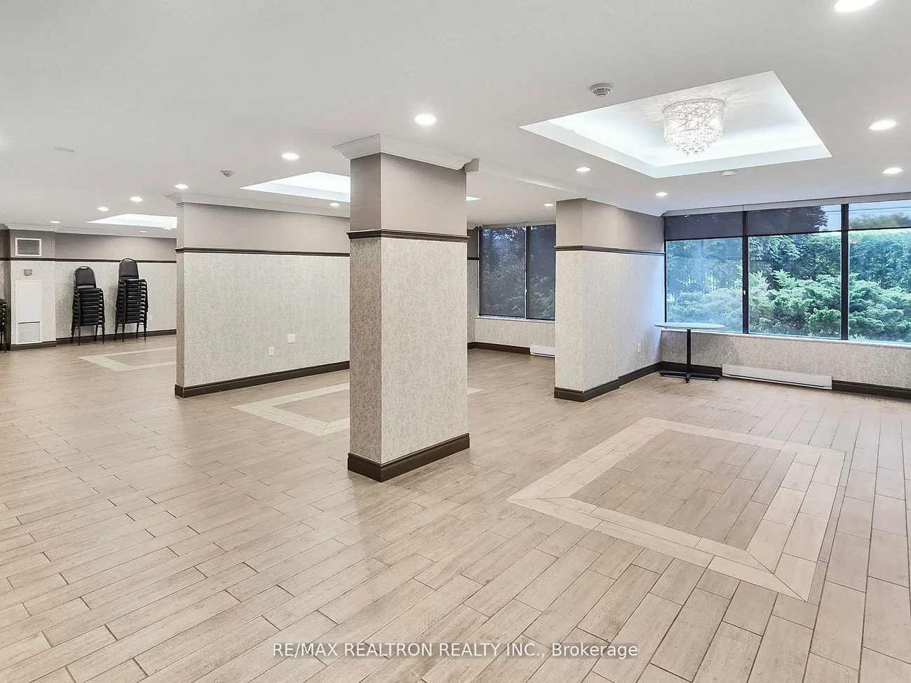 7460, Bathurst, Brownridge, Vaughan