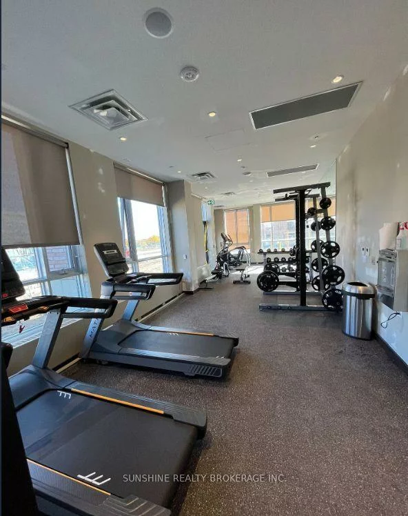 60, Honeycrisp, Vaughan Corporate Centre, Vaughan