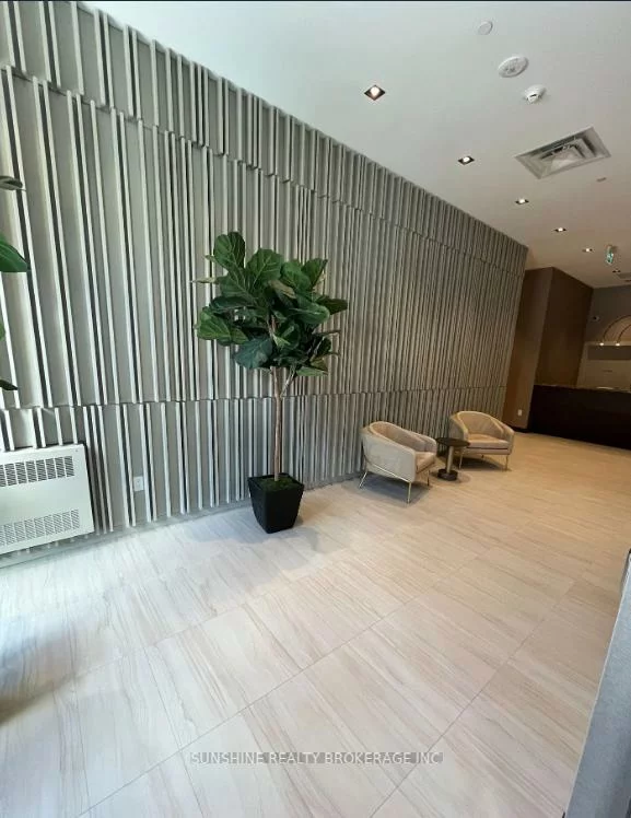 60, Honeycrisp, Vaughan Corporate Centre, Vaughan