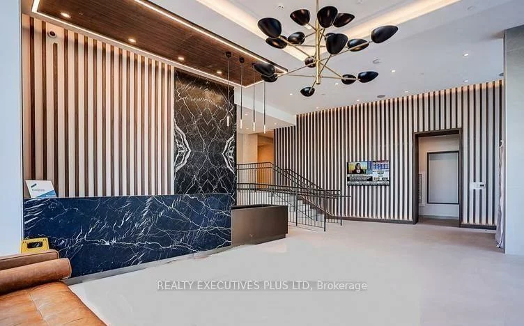 8188, Yonge, Uplands, Vaughan