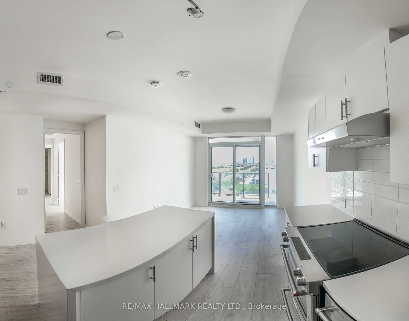8960, Jane, Vellore Village, Vaughan