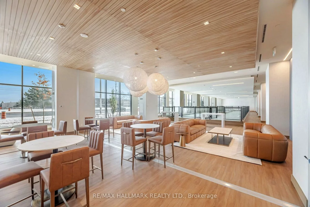 8960, Jane, Vellore Village, Vaughan