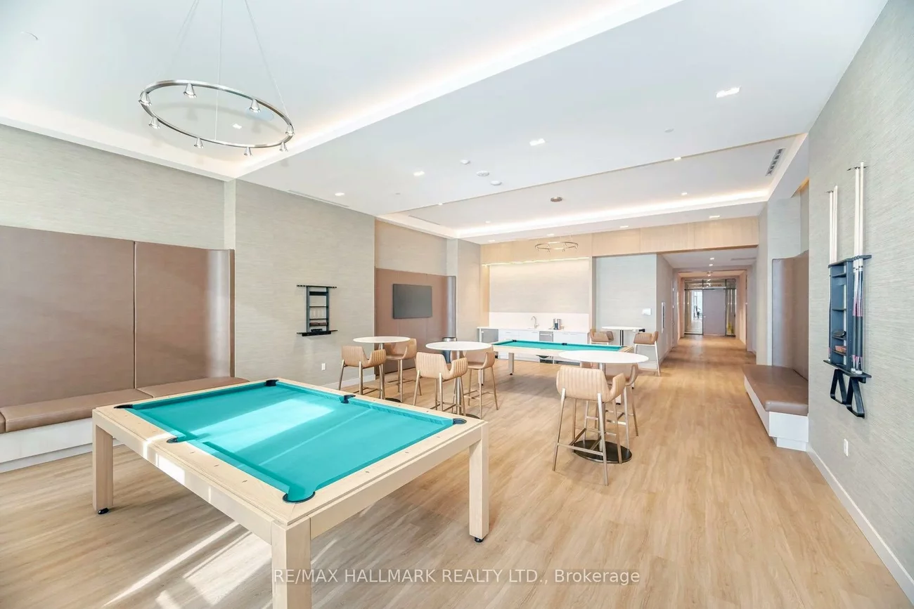 8960, Jane, Vellore Village, Vaughan
