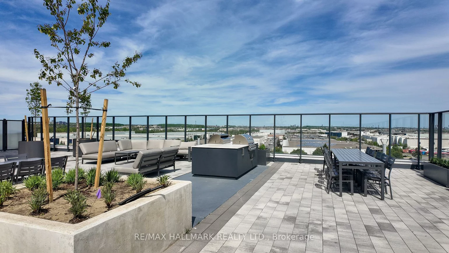 8960, Jane, Vellore Village, Vaughan