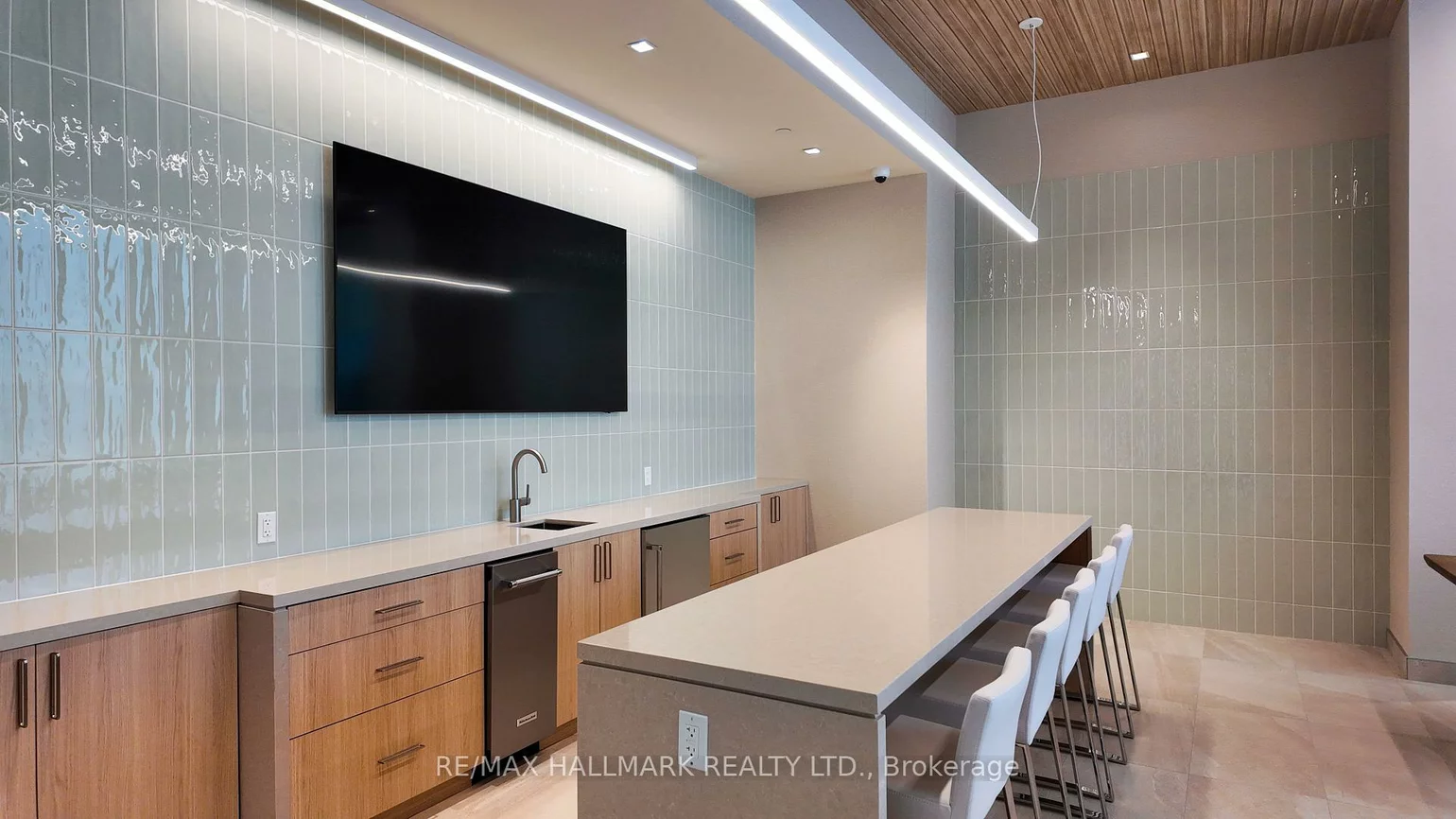 8960, Jane, Vellore Village, Vaughan