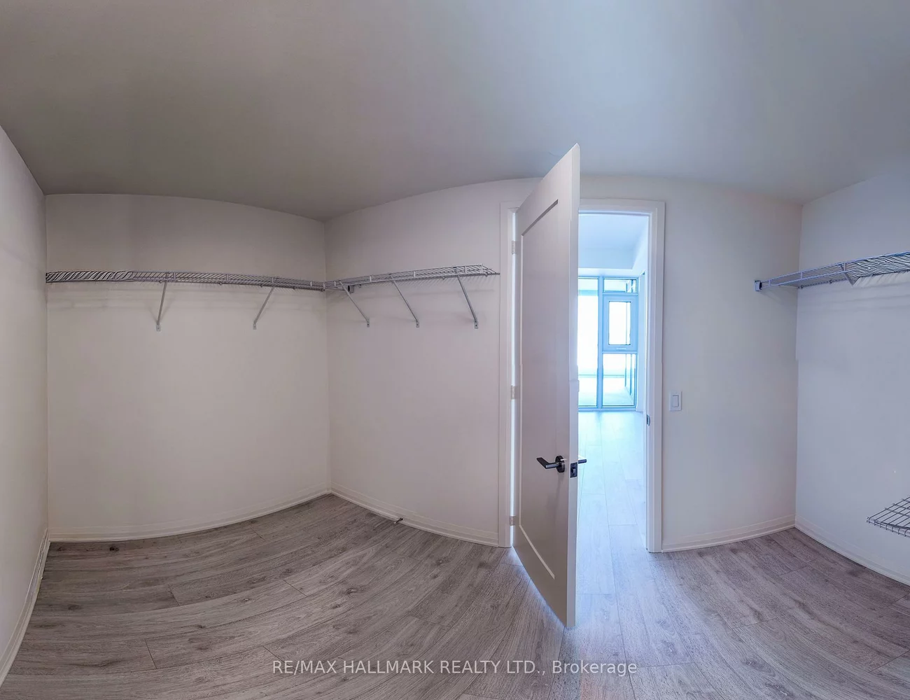 8960, Jane, Vellore Village, Vaughan