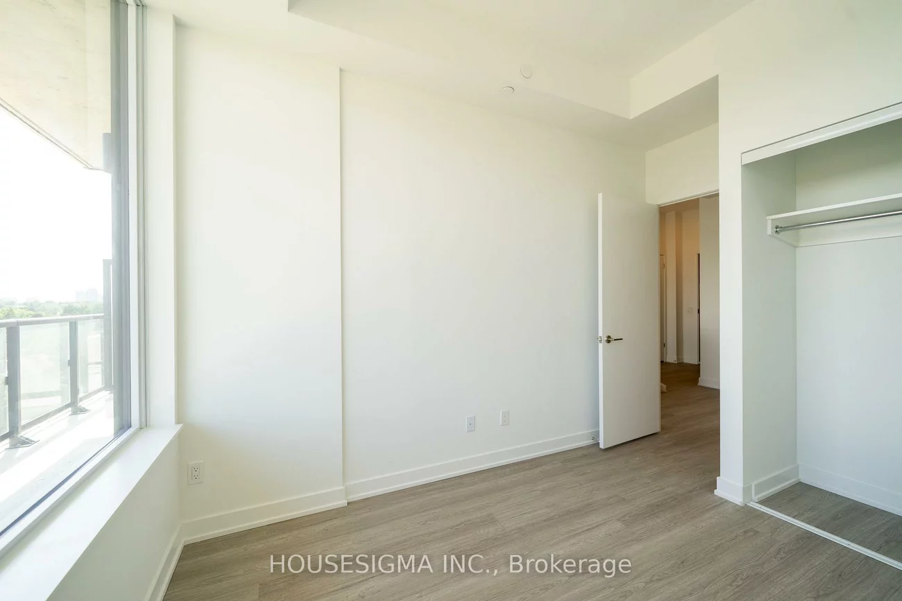 8188, Yonge, Uplands, Vaughan