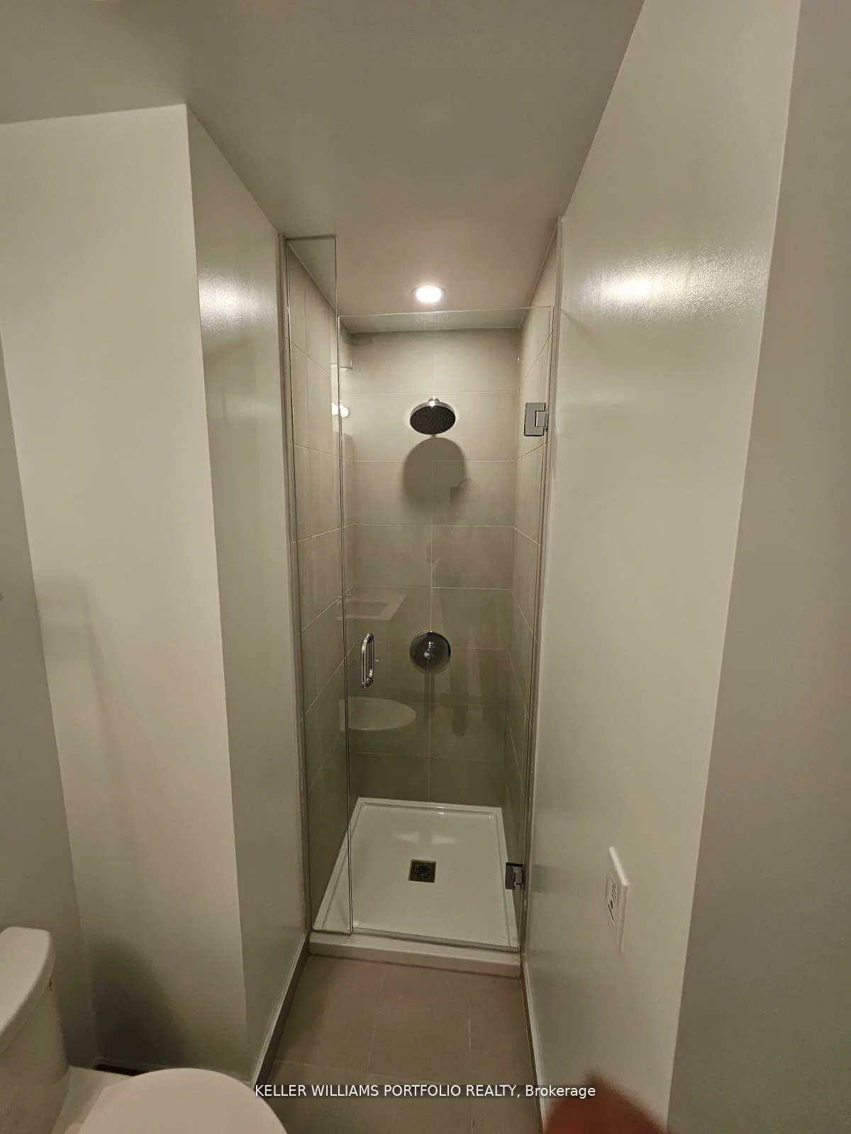 1000, Portage, Vaughan Corporate Centre, Vaughan