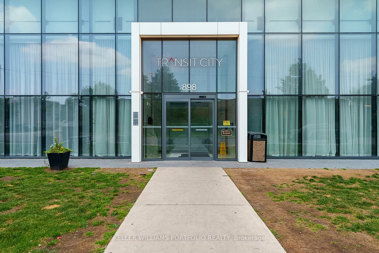 898, Portage, Vaughan Corporate Centre, Vaughan