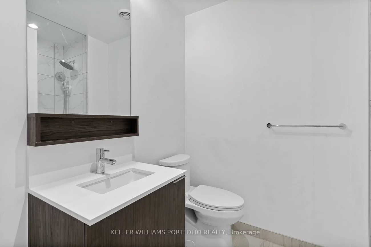 898, Portage, Vaughan Corporate Centre, Vaughan