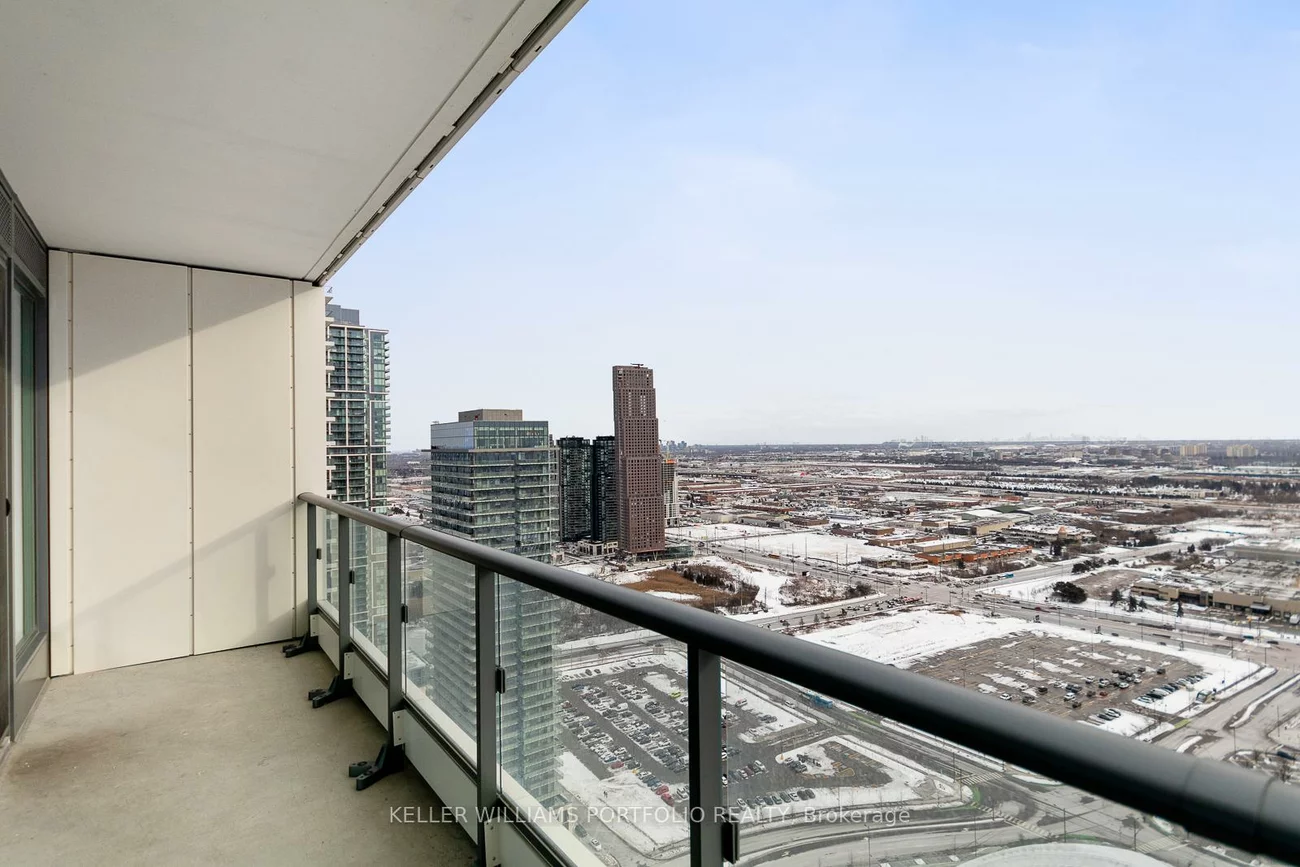 898, Portage, Vaughan Corporate Centre, Vaughan