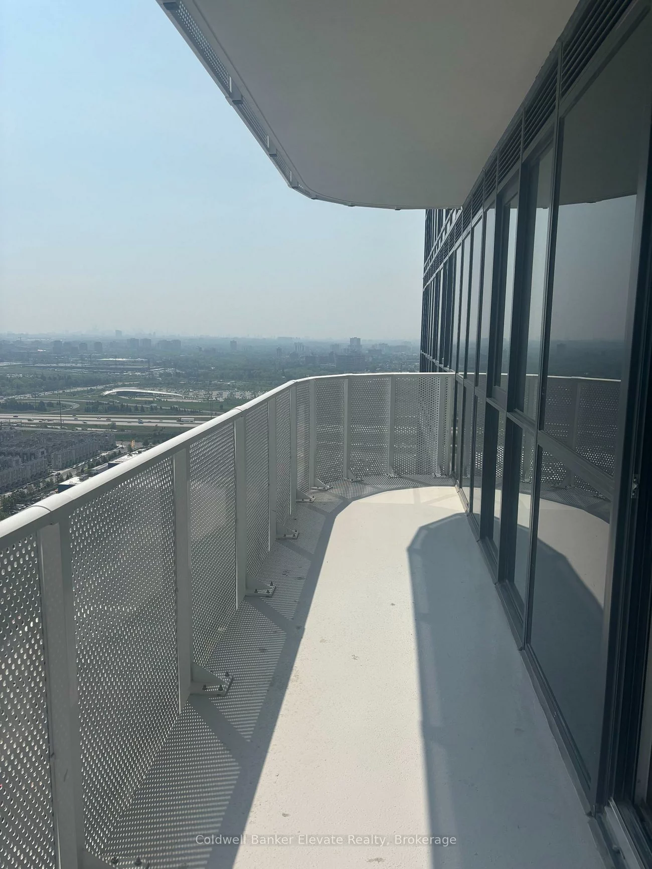 195, Commerce, Vaughan Corporate Centre, Vaughan