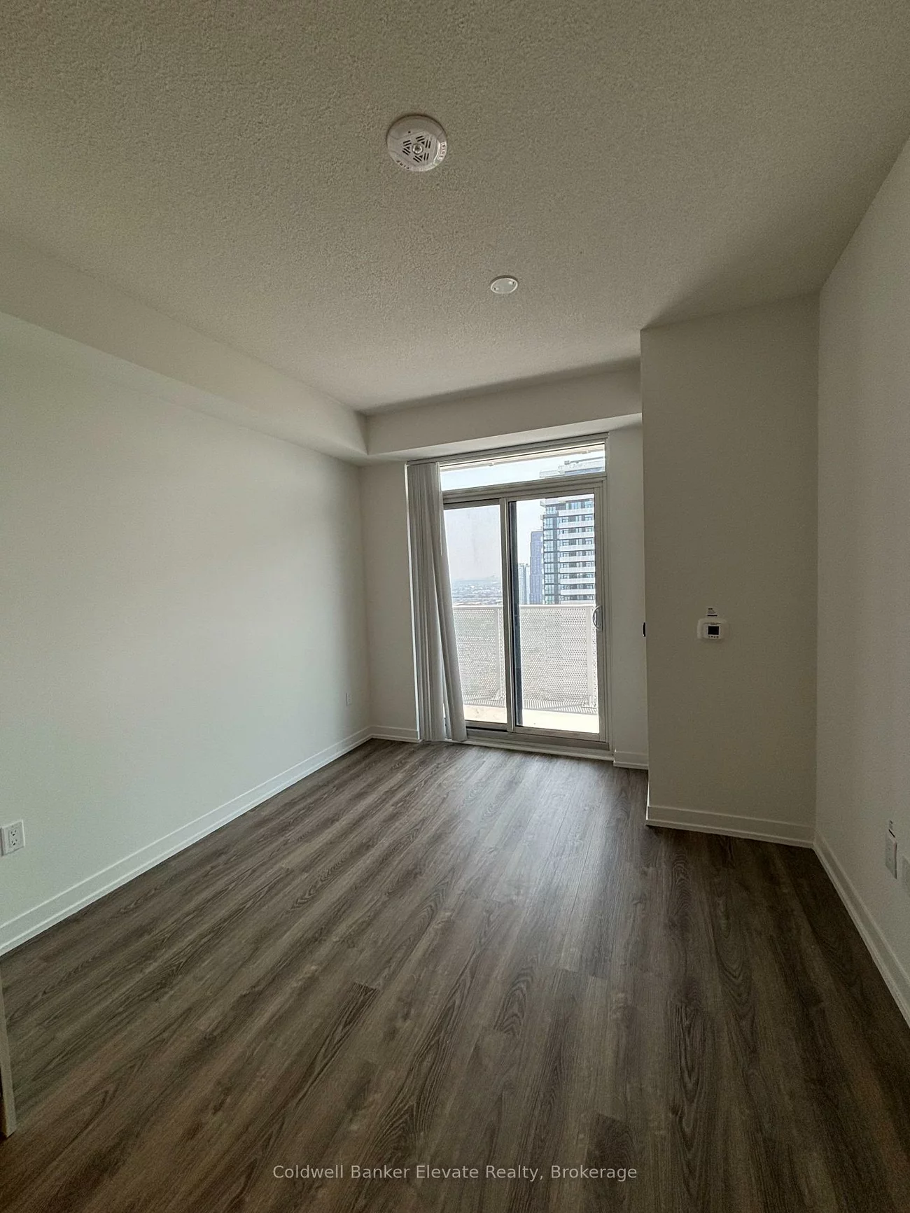 195, Commerce, Vaughan Corporate Centre, Vaughan