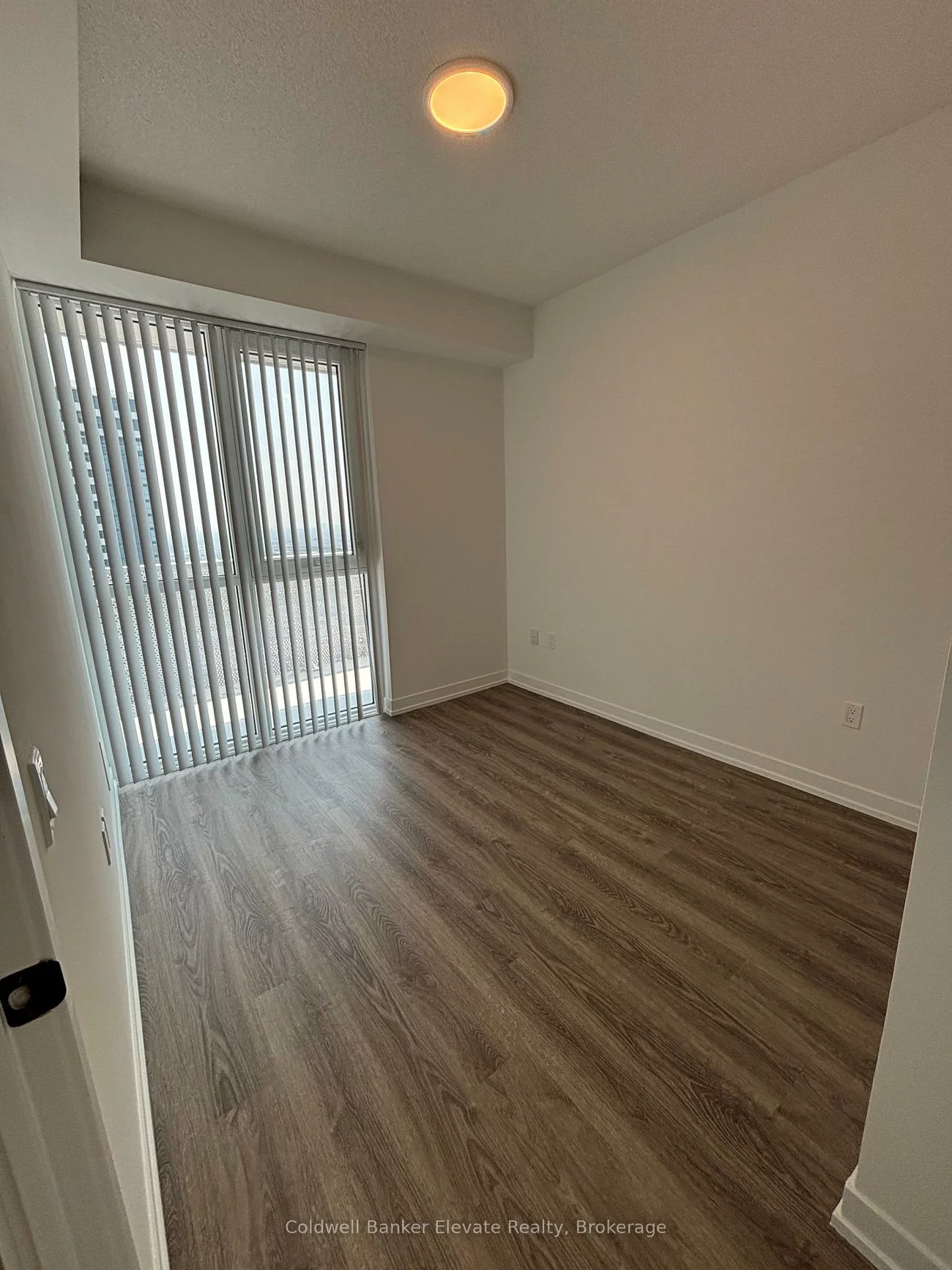 195, Commerce, Vaughan Corporate Centre, Vaughan