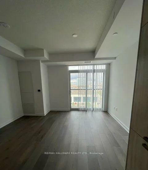 60, Honeycrisp, Vaughan Corporate Centre, Vaughan