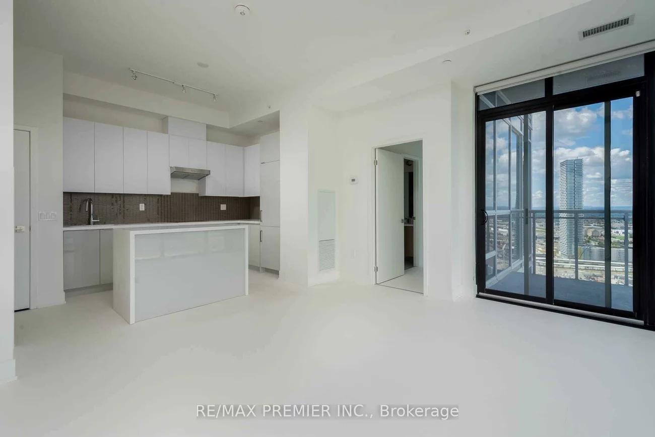 2908, Highway 7, Concord, Vaughan