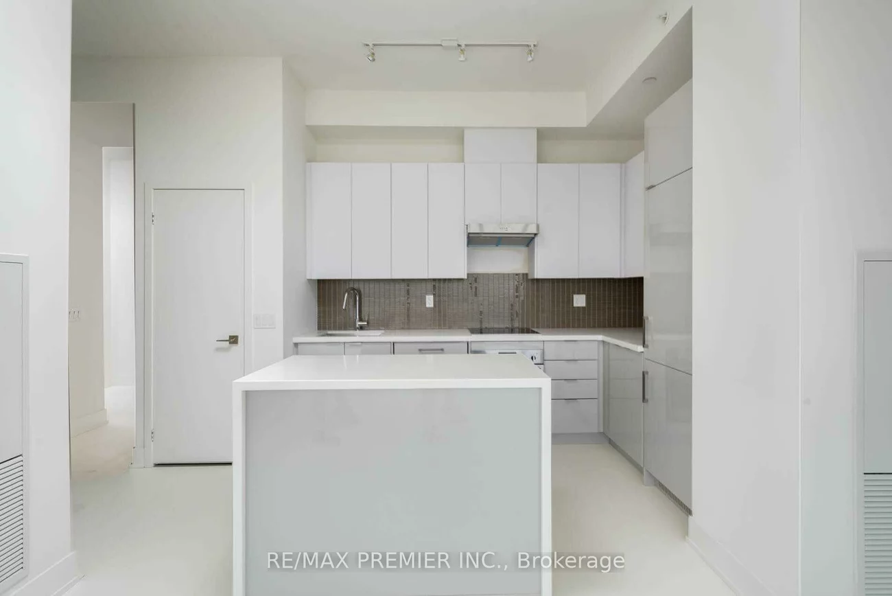 2908, Highway 7, Concord, Vaughan