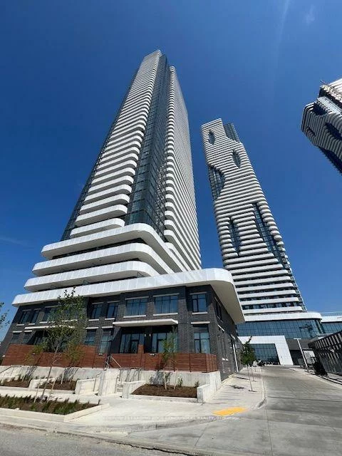 225, Commerce, Vaughan Corporate Centre, Vaughan