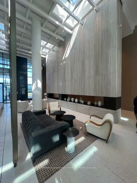225, Commerce, Vaughan Corporate Centre, Vaughan