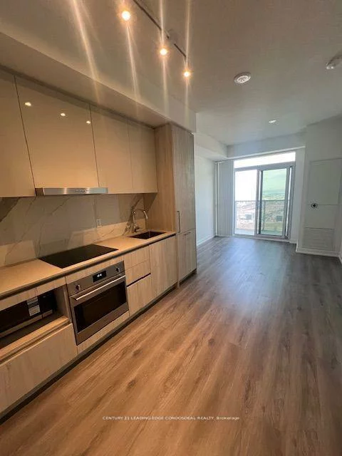 225, Commerce, Vaughan Corporate Centre, Vaughan