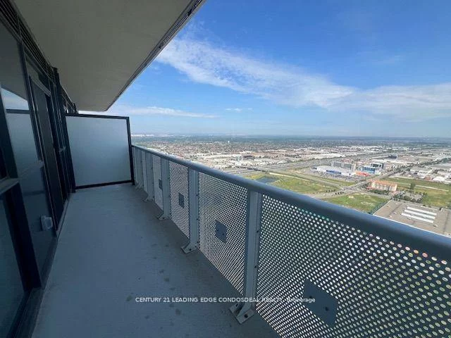 225, Commerce, Vaughan Corporate Centre, Vaughan