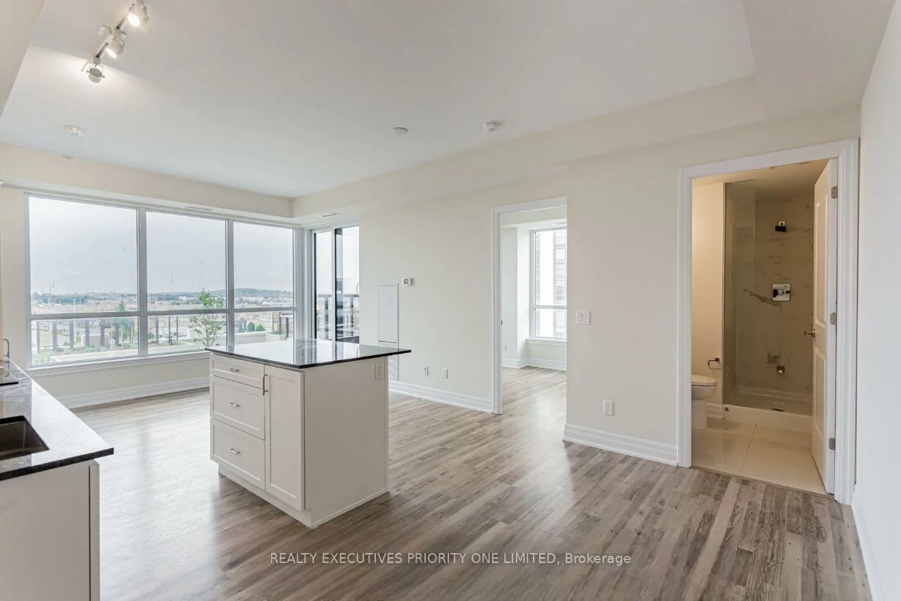 9075, Jane, Concord, Vaughan