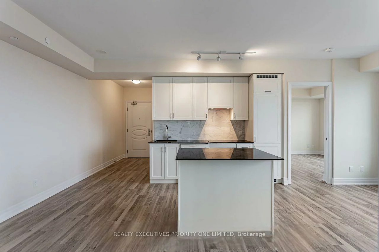 9075, Jane, Concord, Vaughan
