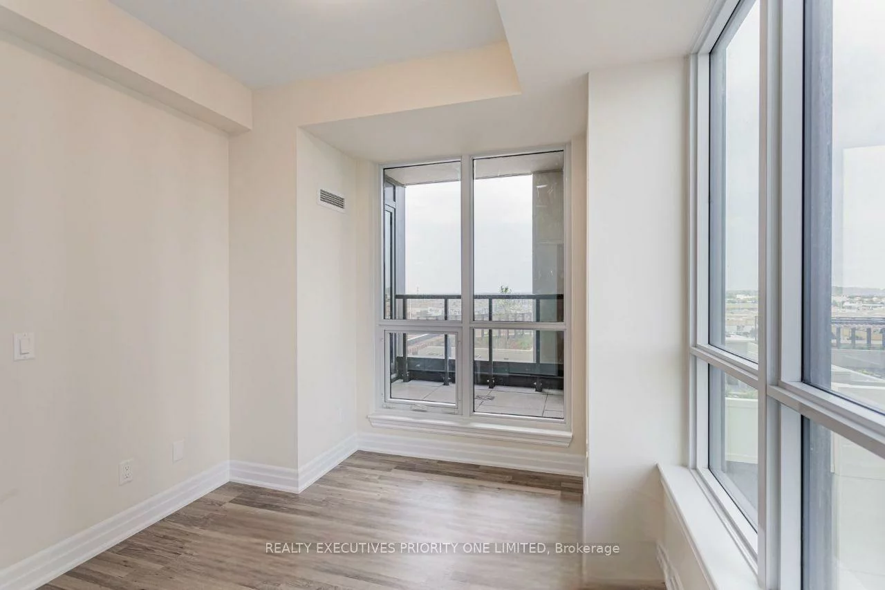 9075, Jane, Concord, Vaughan