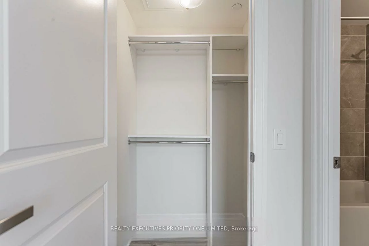 9075, Jane, Concord, Vaughan