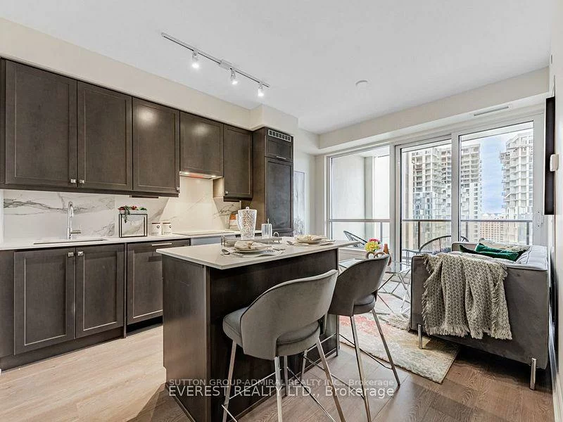 9075, Jane, Concord, Vaughan