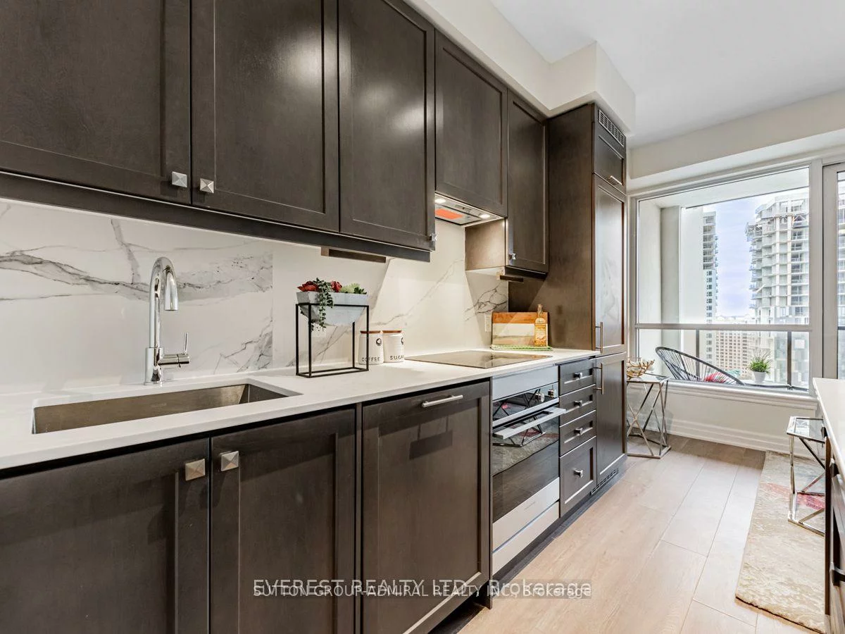 9075, Jane, Concord, Vaughan