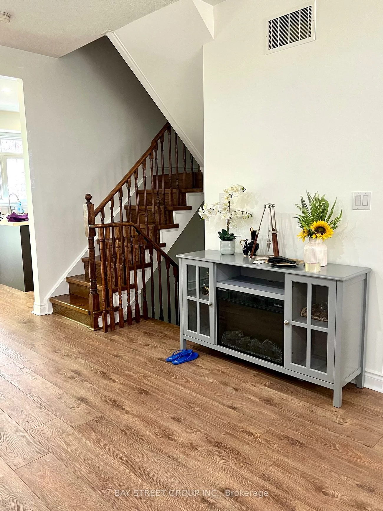 8, Brighton, Crestwood-Springfarm-Yorkhill, Vaughan