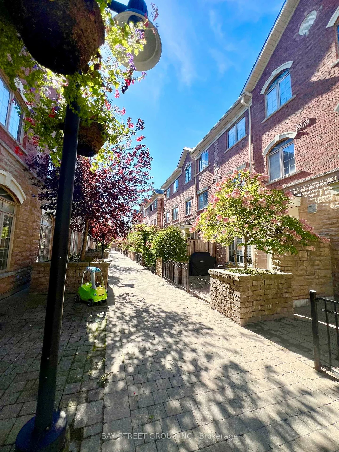 8, Brighton, Crestwood-Springfarm-Yorkhill, Vaughan