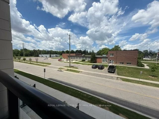 8188, Yonge, Uplands, Vaughan