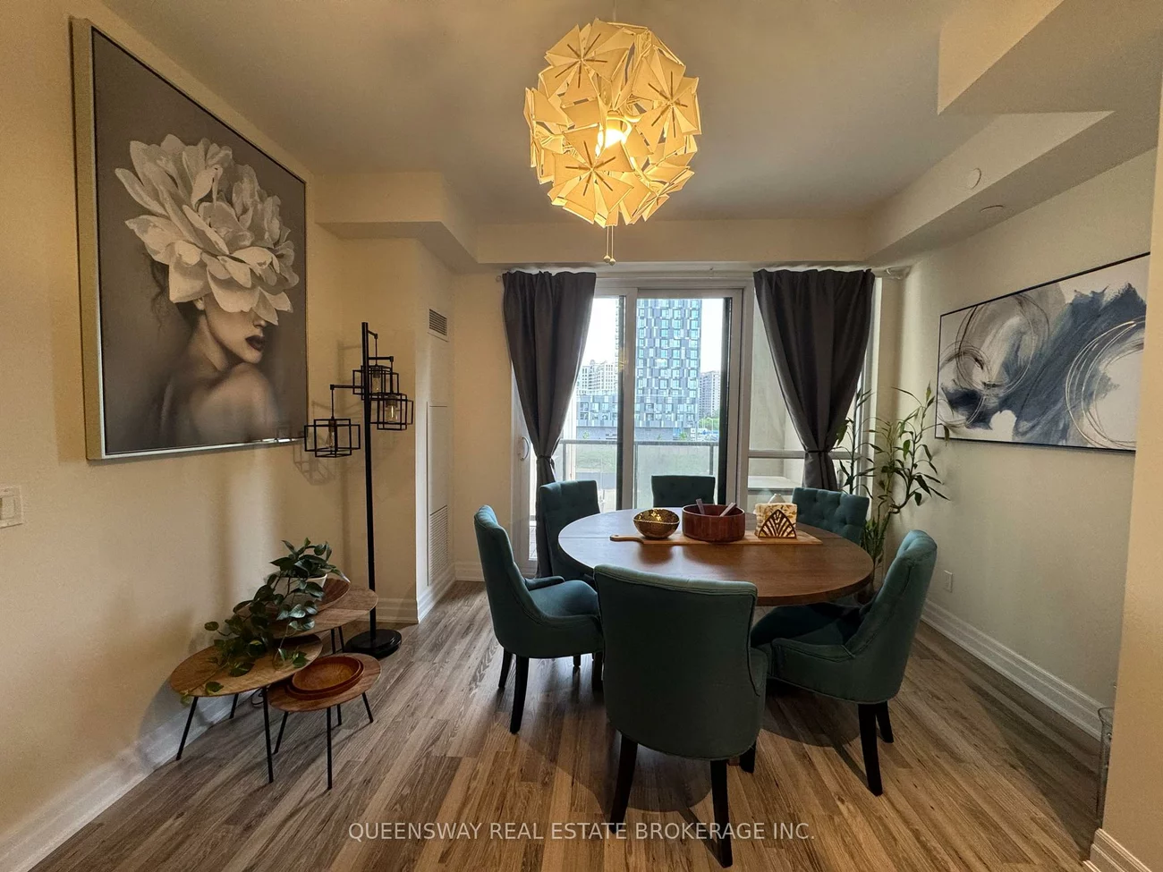 9075, Jane, Concord, Vaughan