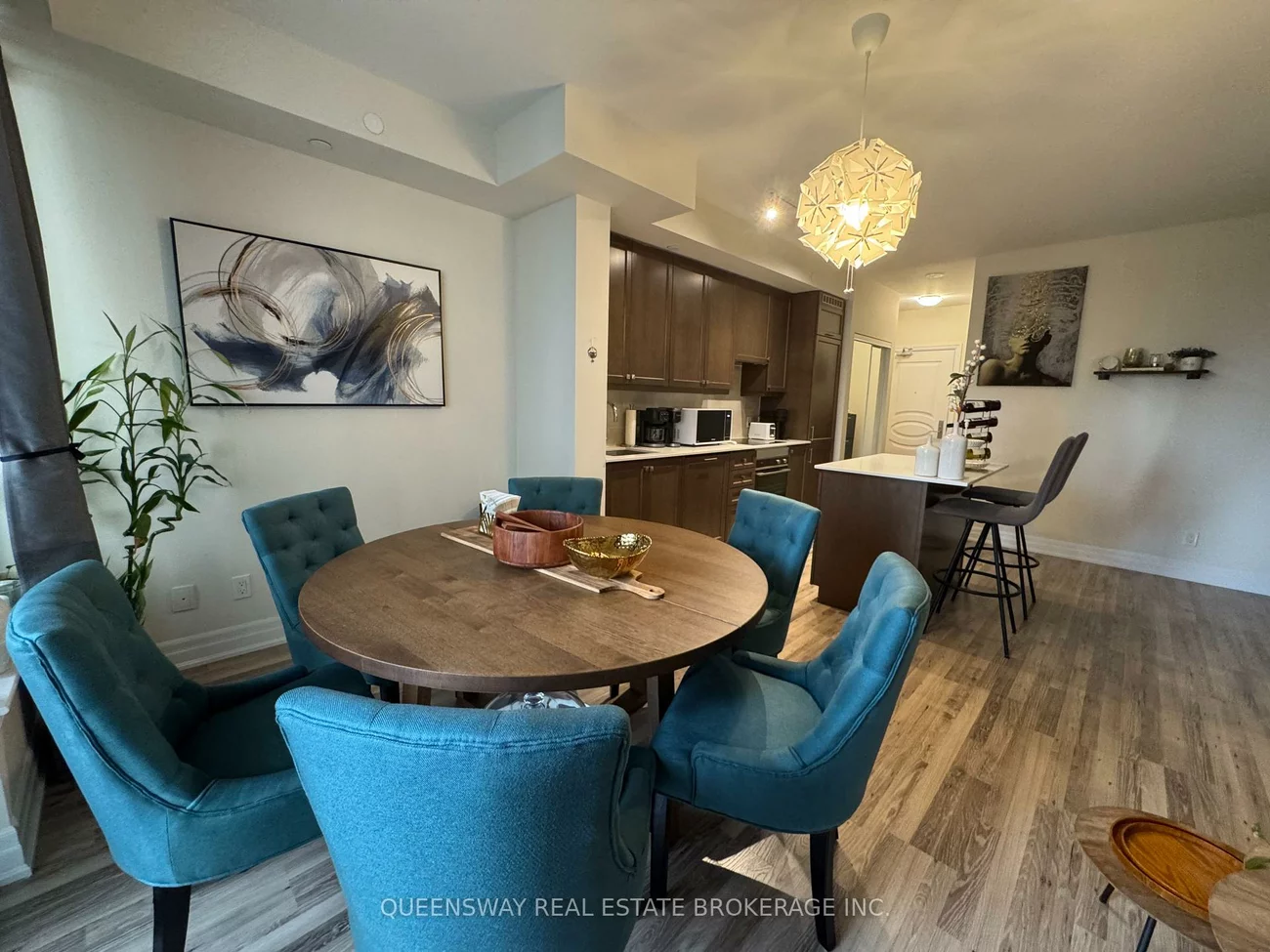 9075, Jane, Concord, Vaughan