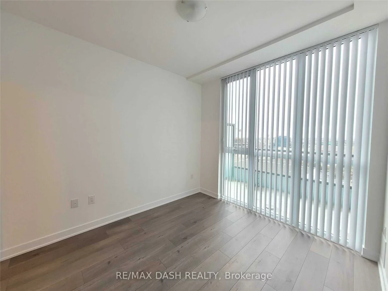 10, Honeycrisp, Vaughan Corporate Centre, Vaughan
