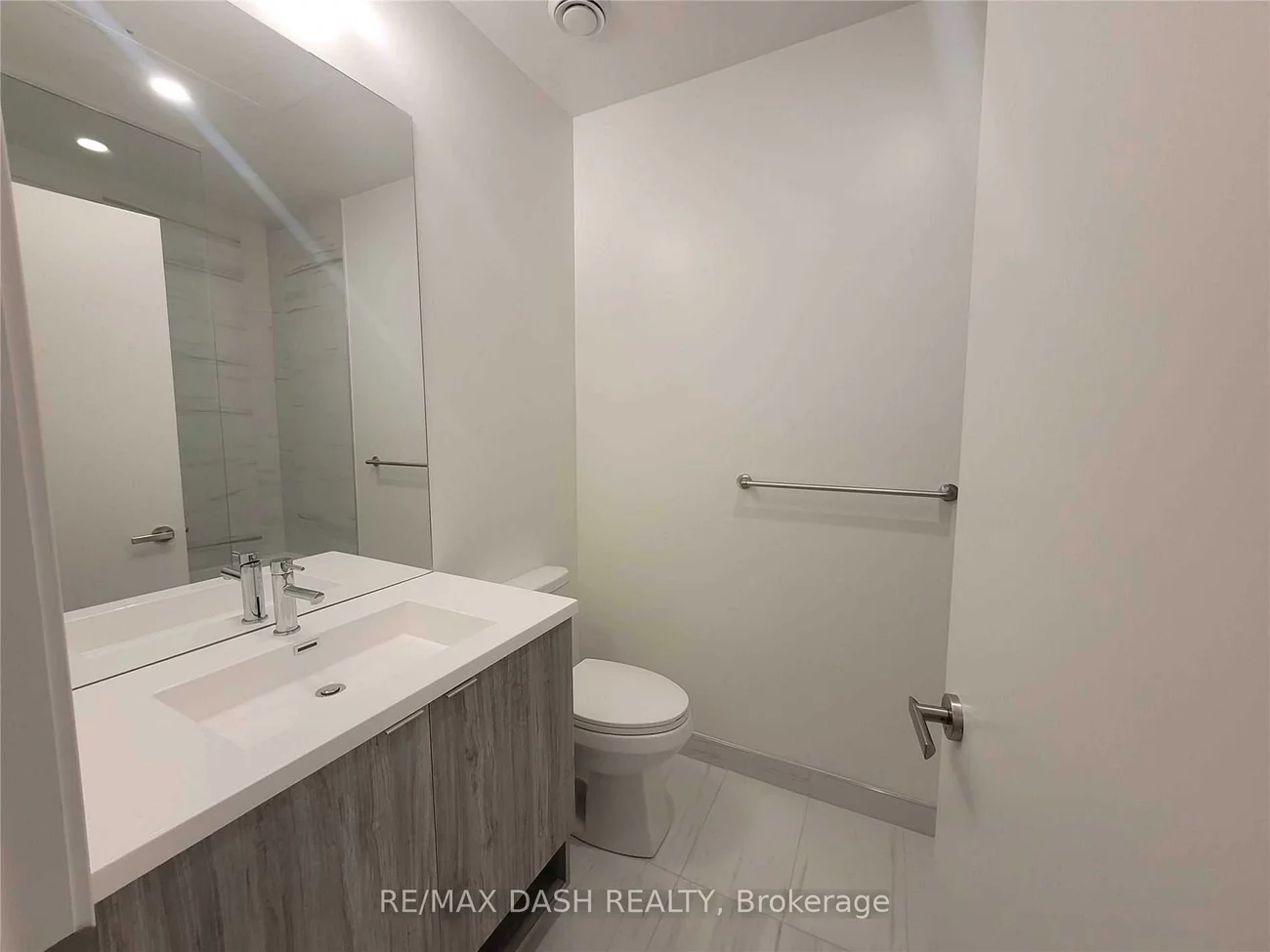 10, Honeycrisp, Vaughan Corporate Centre, Vaughan