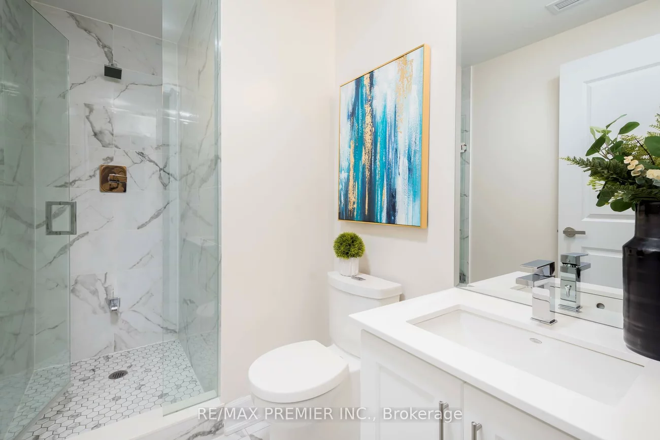 9085, Jane, Concord, Vaughan