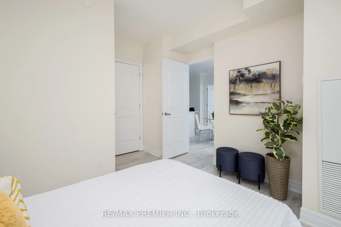 9085, Jane, Concord, Vaughan