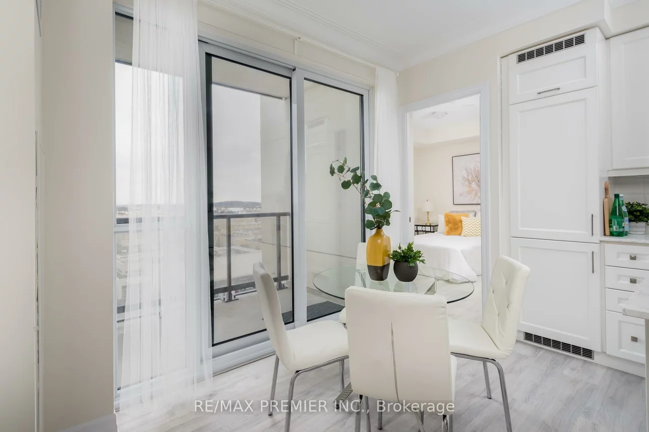 9085, Jane, Concord, Vaughan