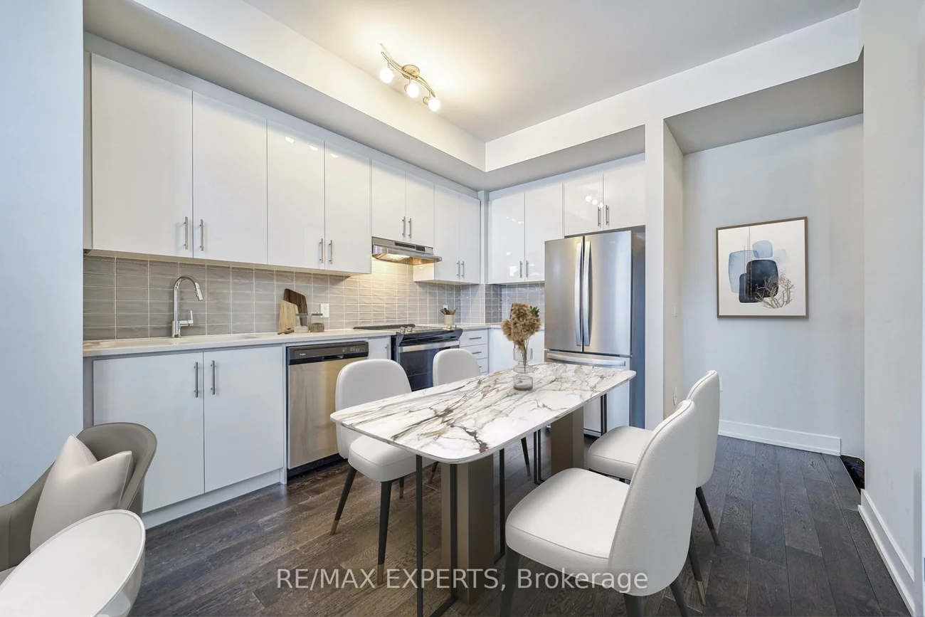 9560, Islington, Sonoma Heights, Vaughan