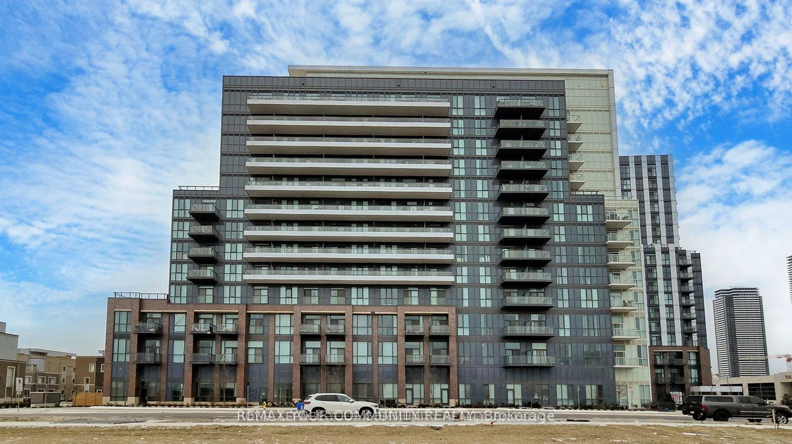 60, HONEYCRISP, Vaughan Corporate Centre, Vaughan