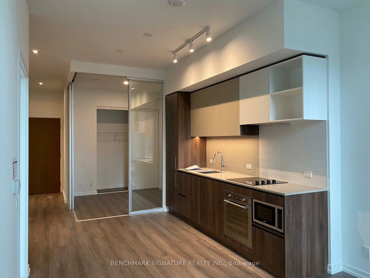 7890, Jane, Vaughan Corporate Centre, Vaughan