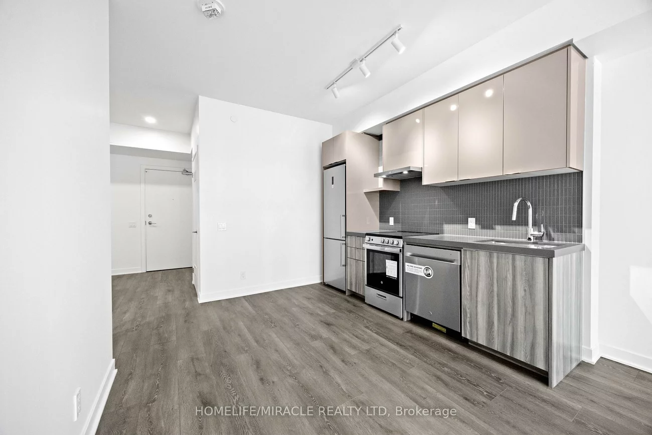6, Flavelle, Steeles West Industrial, Vaughan