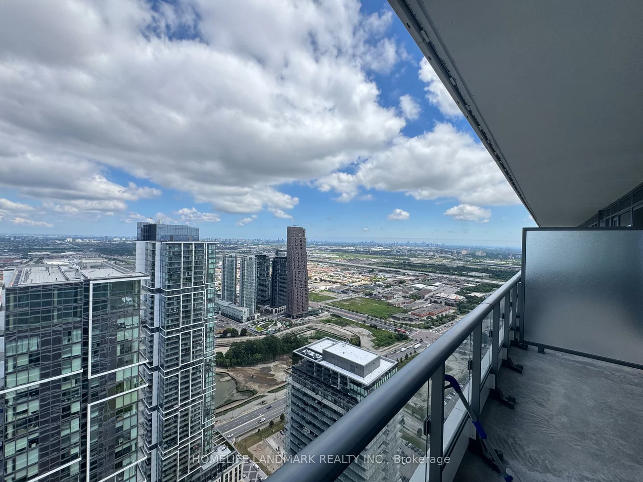 950, Portage, Vaughan Corporate Centre, Vaughan