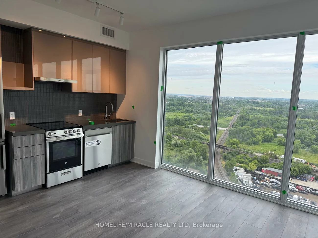 6, Flavelle, Steeles West Industrial, Vaughan