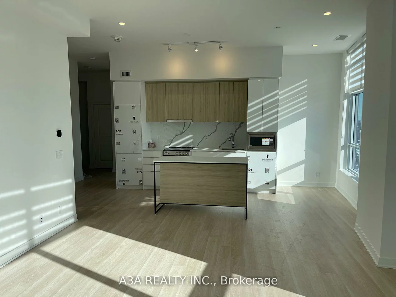 50, Upper Mall, Brownridge, Vaughan